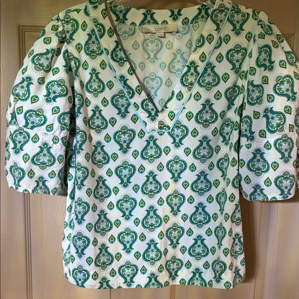 LOFT White and Green Paisley V-Neck Puff Sleeve Blouse